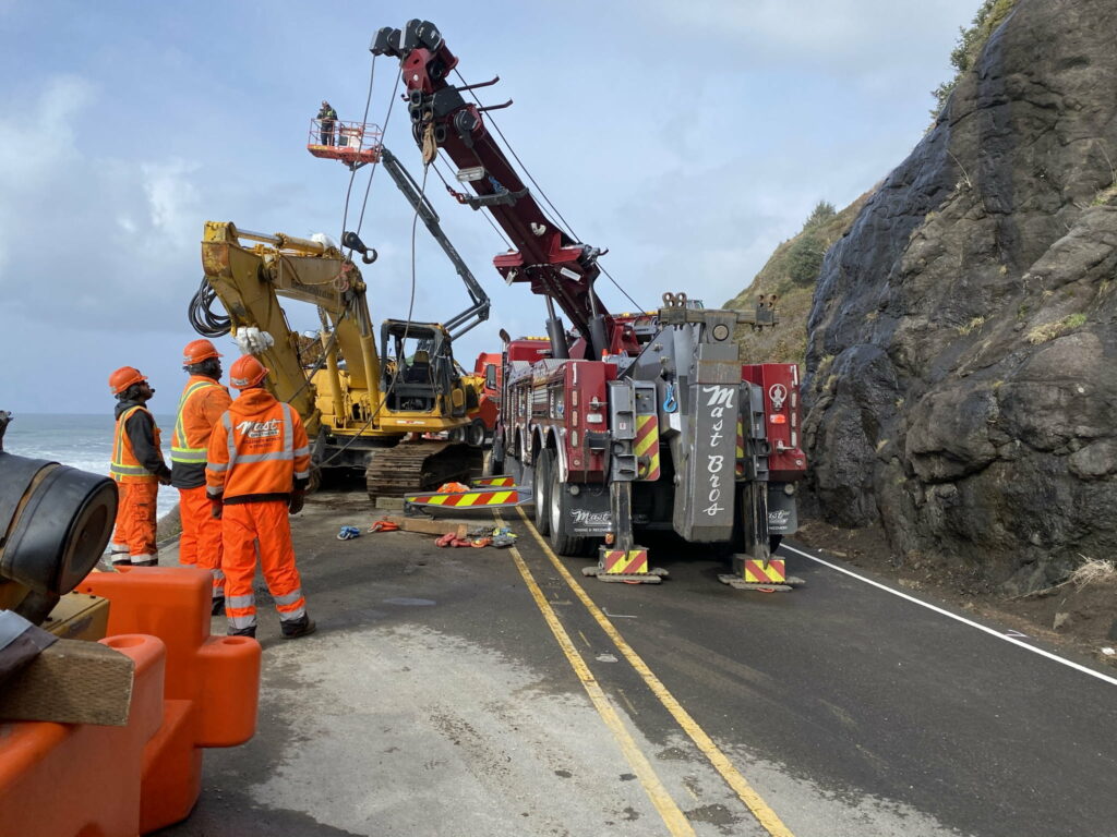 Mast Bros Towing Heavy Recovery IMG 5362