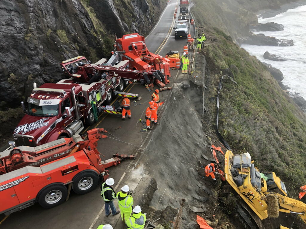 Mast Bros Towing Heavy Recovery IMG 5400