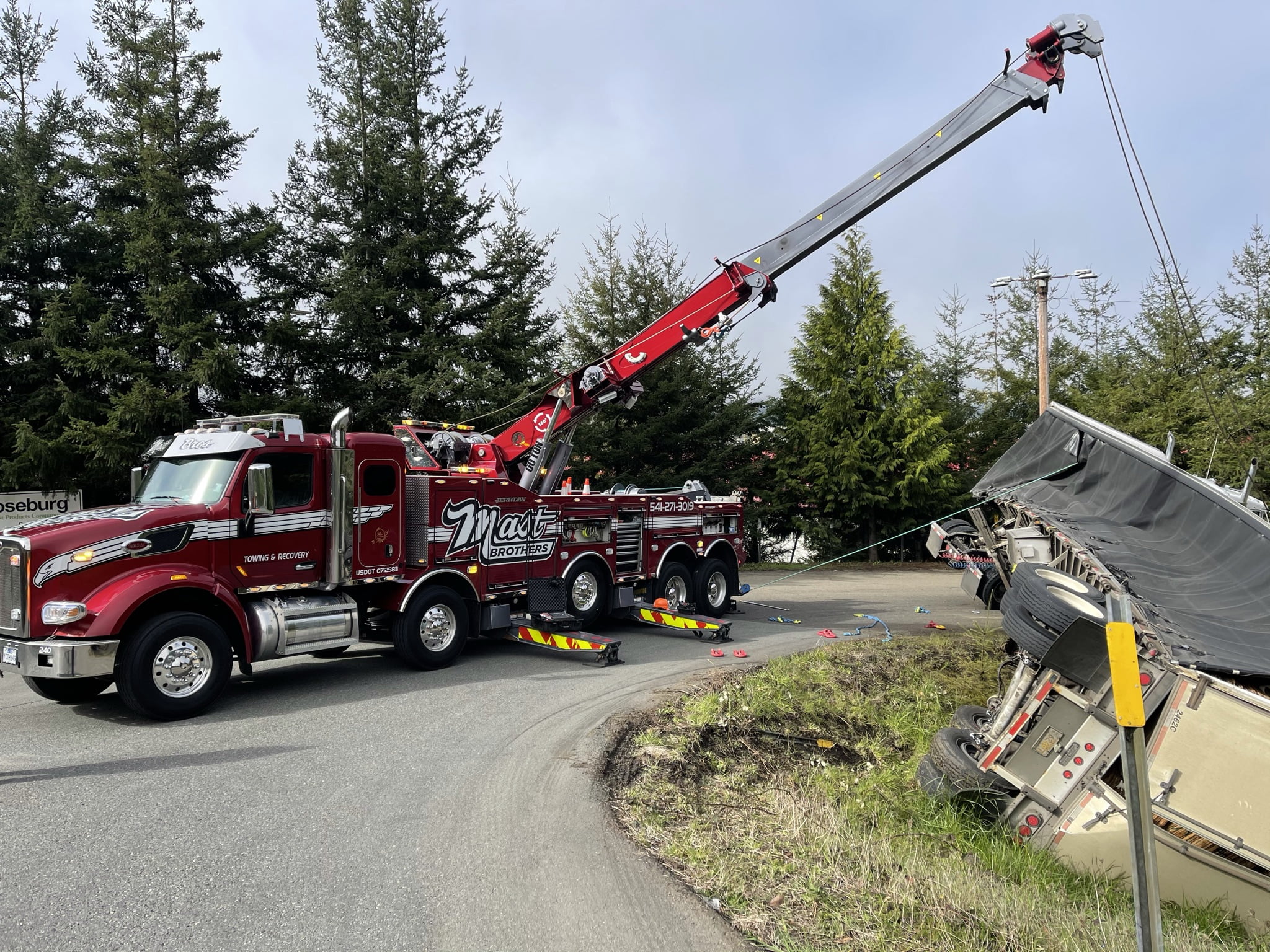 Heavy Towing Reedsport