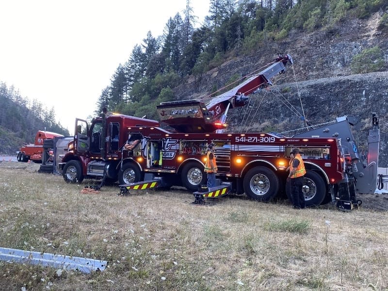 US-101 heavy Towing